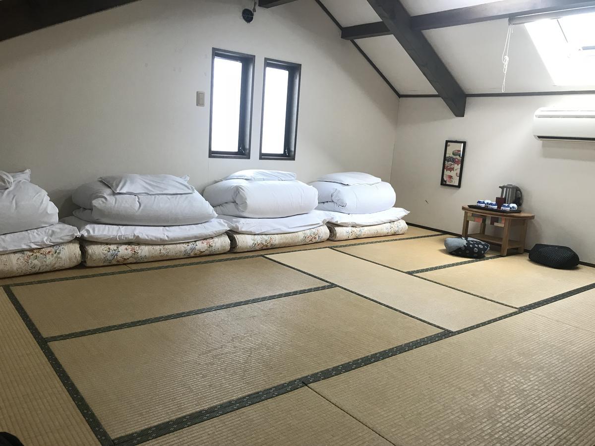 Auberge de jeunesse Waraku House *